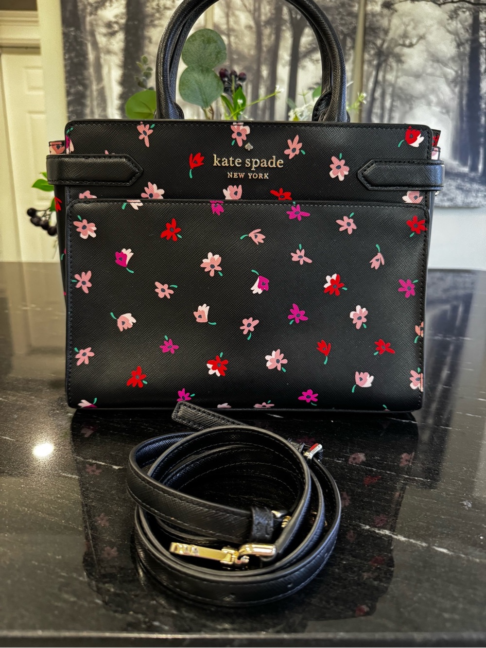 🌸🌺Kate Spade Staci Ditsy Buds Medium Satchel Floral Crossbody in Black